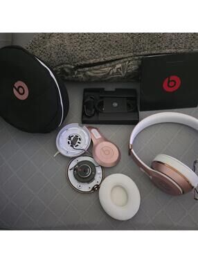 Beats Solo 3 New Non Working For Parts Only